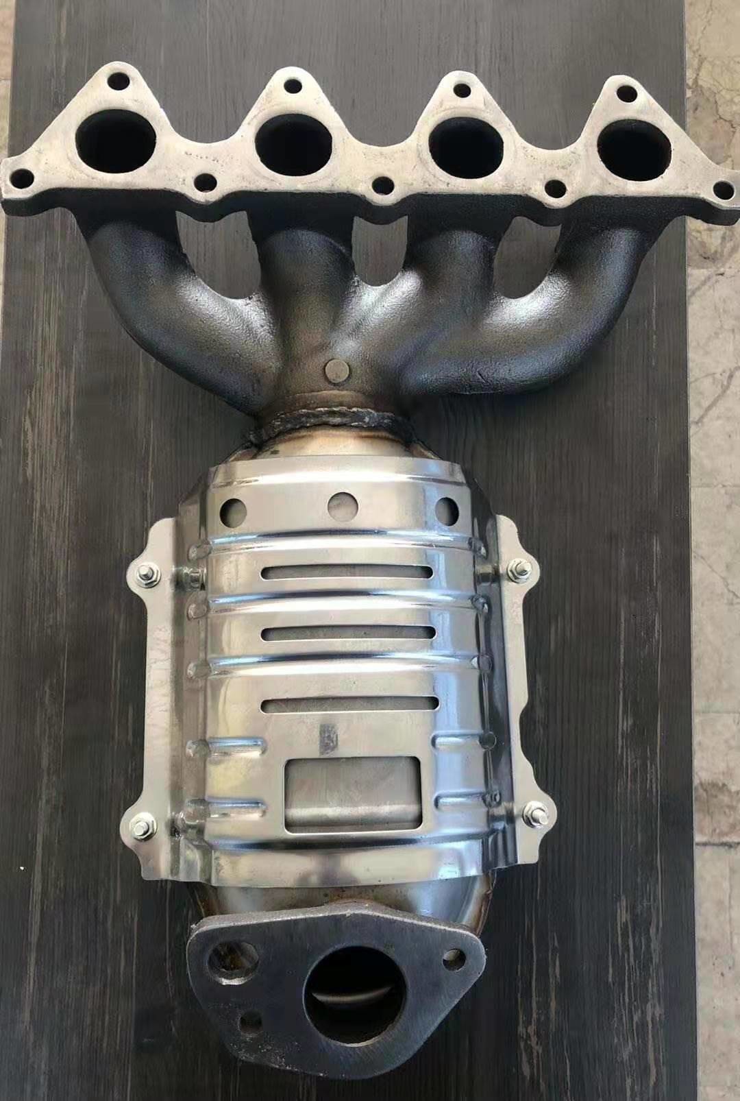 Three Way Platinum Palladium And Rhodium Catalytic Converter 200 Cell