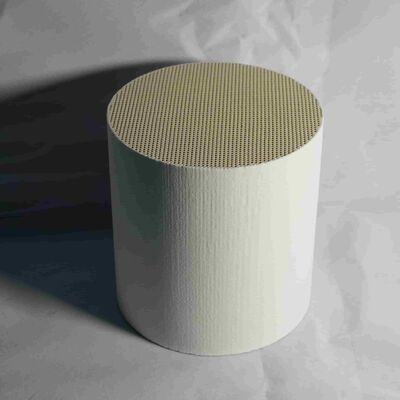 Buy Low-SAPS Compatible and Cordierite Material DPF for Black Smoke Elimination online manufacture