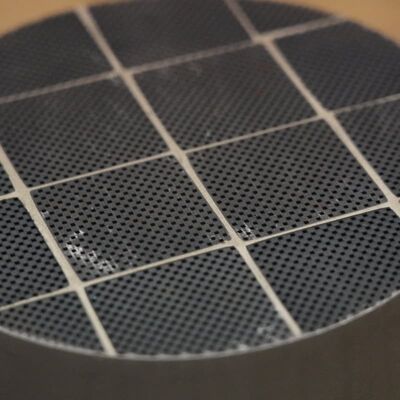 Buy Passive Continuous Regeneration and Honeycomb Ceramic CDPF 300cpsi for Black Smoke Control online manufacture