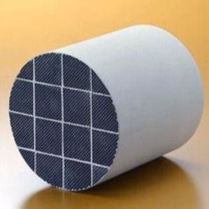 Buy Sulfur Content 200ppm Vehicle Exhaust Catalyst Diesel Dpf Regeneration For Ship Generator online manufacture